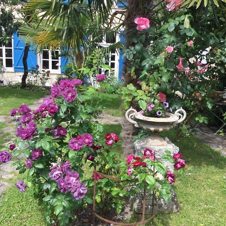 L'Orangerie Du General Bed & Breakfast Saint-Jean-dʼAngély Eksteriør bilde