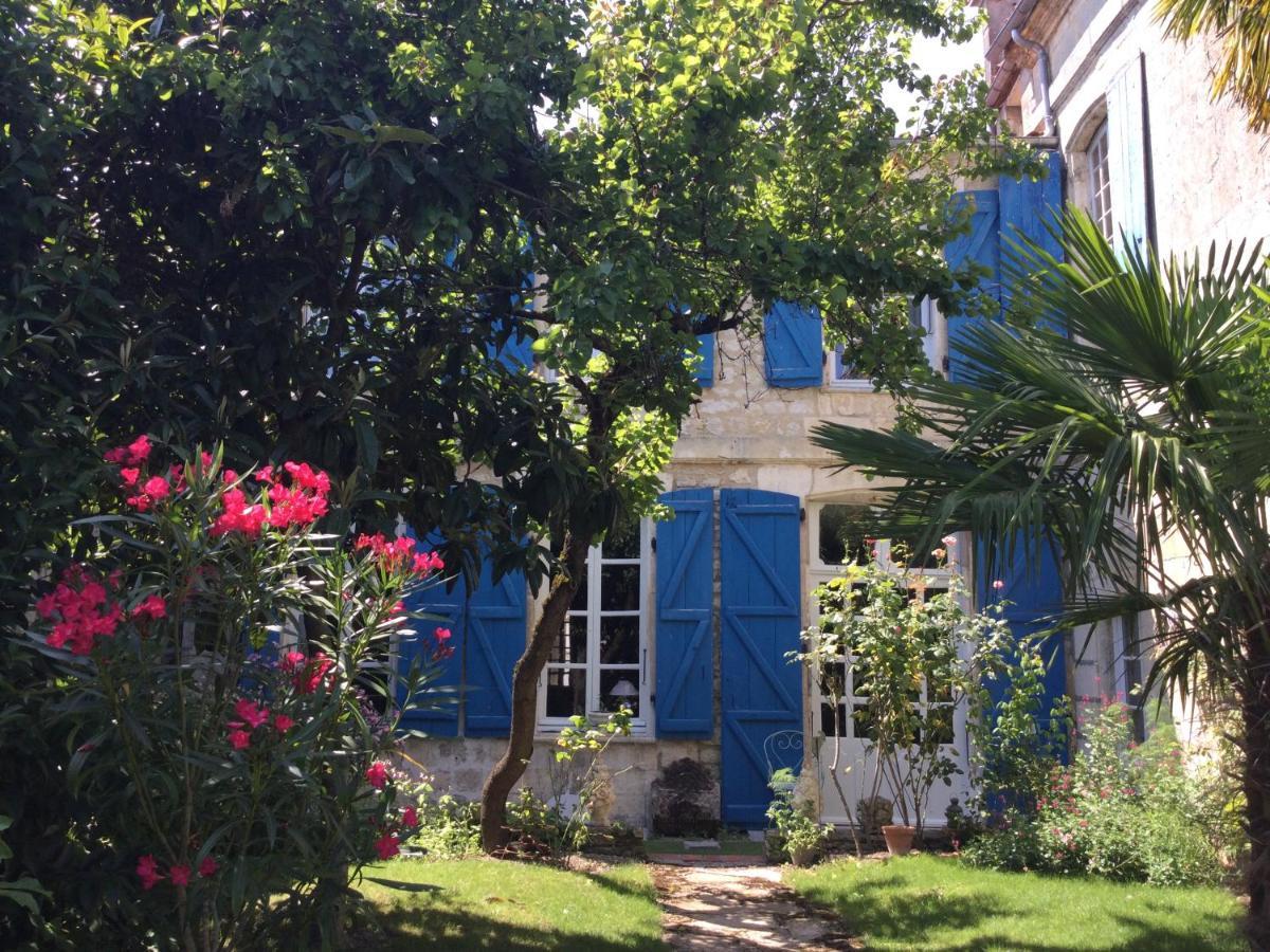 L'Orangerie Du General Bed & Breakfast Saint-Jean-dʼAngély Eksteriør bilde